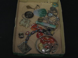 A quantity of costume jewellery including 2 jade pendants etc