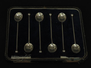 A set of 6 Sterling silver and enamelled cocktail sticks decorated  cockerels PLEASE NOTE: The image shown is Lot 1135 and NOT 1136. Items are sold to description and not image.