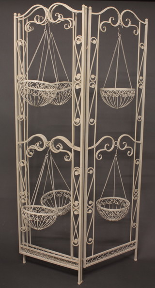 A pierced metal 3 fold garden/conservatory screen hung 6  baskets