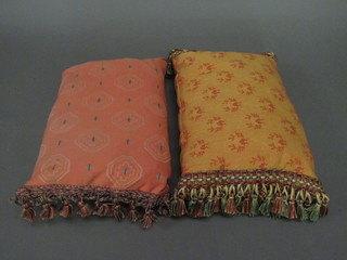 A quantity of various good quality cushions
