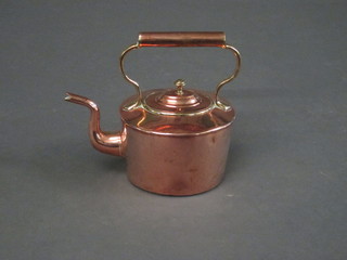 A 19th Century circular copper kettle 5"