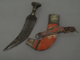 A Jambuka with 8" blade