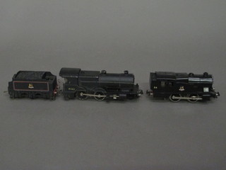 2 Trix locomotives and tender, boxed