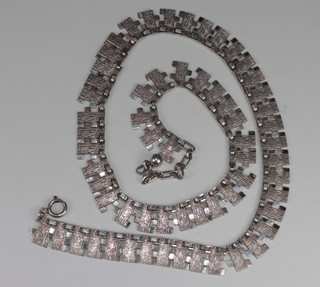 A silver multi-link necklet