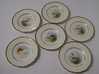6 Wedgwood circular porcelain plates retailed by Thomas Goode decorated fish 9"