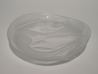 A stylised etched glass bowl decorated fish 13"