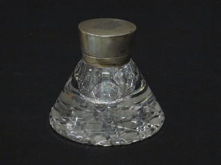 A Victorian waisted glass and silver mounted inkwell, London  1897
