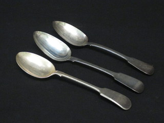 A George III silver fiddle pattern dessert spoon, London 1784, 1 other Georgian silver dessert spoon and a silver dessert spoon, 5  1/2 ozs