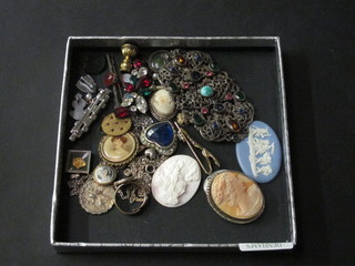 A shell carved cameo brooch pendant and other items of costume jewellery