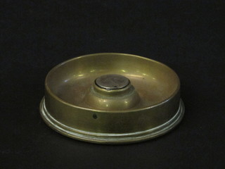 A Trench Art ashtray formed from a base of a 1916 18lb shell 4"