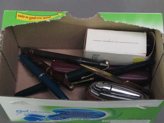 A Ronson lighter, 1 other lighter, a Yard of Lead propelling  pencil contained in a silver case, a Parker 17 lady's fountain pen,  a Unique fountain pen, 2 other fountain pens and 3 propelling  pencils