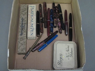A Stewart Conway fountain pen, a Stewart Conway 76 fountain  pen and a collection of other fountain pens