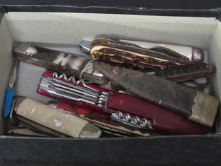 A Boy Scouts knife with horn handle, f, and 13 various pocket  knives