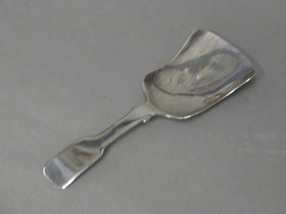 A Victorian silver fiddle pattern caddy spoon, 1842, by George Unite
