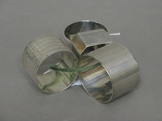 A 1977 Silver Jubilee napkin ring and 3 others, 4 1/2 ozs