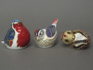 3 Royal Crown Derby paperweights - Country Mouse, Wren and  Robin,