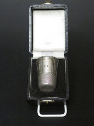 A silver spirit measure in the form of a thimble, 1977 Silver Jubilee hallmark 1 ozs