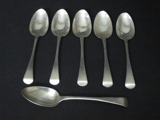 A set of 6 George III Old English pattern pudding spoons,  London 1792, 6 ozs