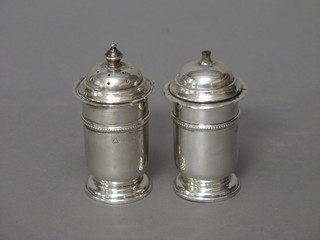 2 silver salt and pepper pots, Birmingham 1937, 2 ozs