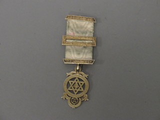 A silver gilt Royal Arch chapter jewel