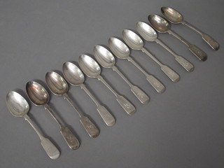 A set of 11 Victorian silver fiddle pattern teaspoons, London  1885, 9 ozs