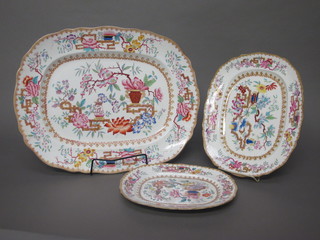 A set of 3 19th Century graduated meat plates 18" - f, 13" and 10 1/2"