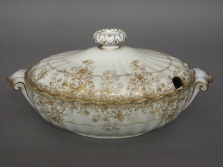 An Edwardian Doulton Burslem oval tureen and cover with  Edward VIII cypher, 15", heavily cracked,