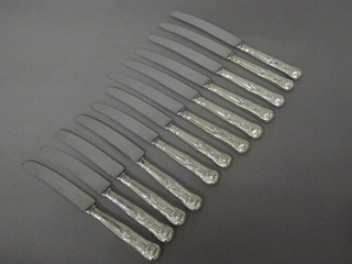A set of 6 silver handled table knives together with 6 silver handled Kings pattern tea knives, Sheffield 1980