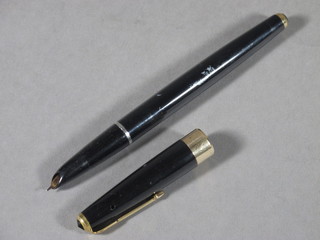 A Parker 17 fountain pen in a black case