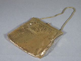 A lady's gilt metal evening bag