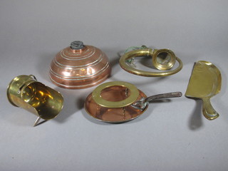 A WWI Trench Art sugar scuttle, a vintage car horn - f, a brass  crumb scoop, copper saucepan lid, copper foot warmer and a  brass trivet