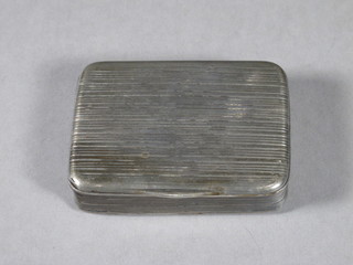 A William IV reeded rectangular silver snuff box with hinged lid, London 1835 3 ozs