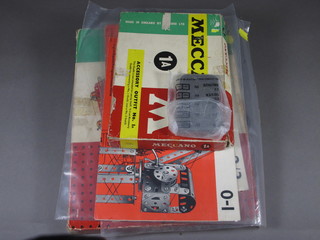A Meccano A1 accessory outfit, a Meccano 1M outfit, various pamphlets