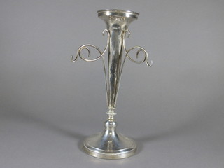 A trumpet shaped silver plated epergne 14"