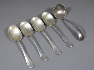 A silver Old English rat tail patterned sauce ladle and 4 pudding spoons, Sheffield 1930 9 ozs