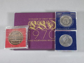 A 1970 set of British proof coins, a bronze medallion to commemorate Princess Anne's Wedding 1973 and 2 Queens  Silver Wedding crowns