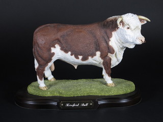 A Naturecraft figure of a Hereford Bull 8"
