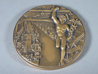 A Continental bronze medallion to commemorate a 38th  Anniversary