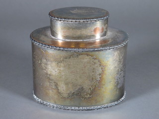 An oval silver plated caddy 4"