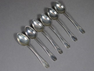 A set of 6 silver coffee spoons, Sheffield 1940, 2 ozs