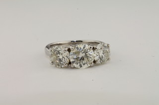 An 18ct white gold dress/engagement ring set diamonds approx 3.52ct
