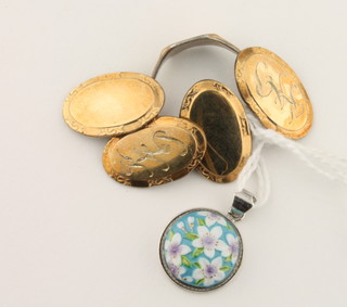 A silver and enamel pendant, a silver dress ring and a pair of silver gilt cufflinks