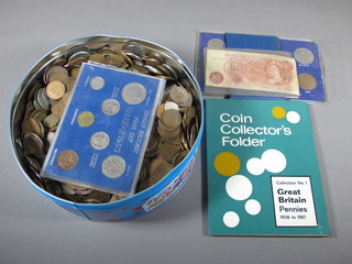 2 1959/60 proof sets of coins, a 1965 set of coins, a 1971 set of decimal coins, various pennies and other coins and a small  collection of bank notes