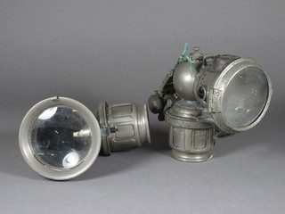 A Lucas Calcia Major carbide bicycle lamp and 1 other - f and r