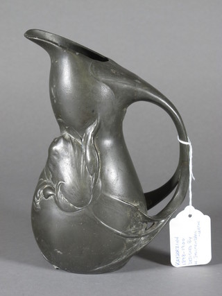 An Art Nouveau pewter jug by Kayserzinn, designed by H Stoltenberg-Lerche 8"  ILLUSTRATED