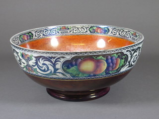 A cylindrical Malingware Lucerne pattern bowl 9 1/2"