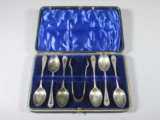 A set of 6 Edwardian silver coffee spoons Birmingham 1901 with matching tongs, cased, 2 ozs