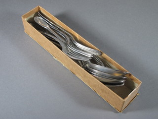 6 German silver fiddle pattern table spoons, 6 German silver  fiddle and thread pattern pudding forks and a teaspoon 17 ozs