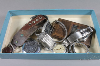 A lady's Avia wristwatch contained in a 9ct gold case and a  collection of wristwatches