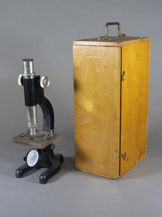 A single pillar microscope by Super Luxila 75 x 150 x 225